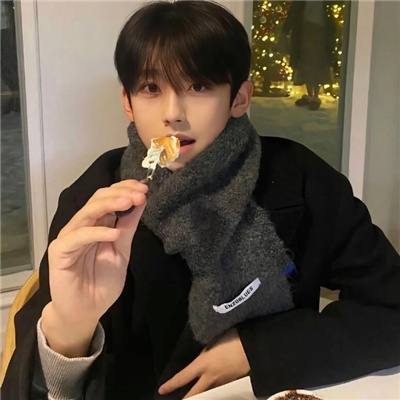 inscription 33357f3a986de27d99278c2ddc315a7945e0ec894c8b091244fb9cf843ecb50fi0