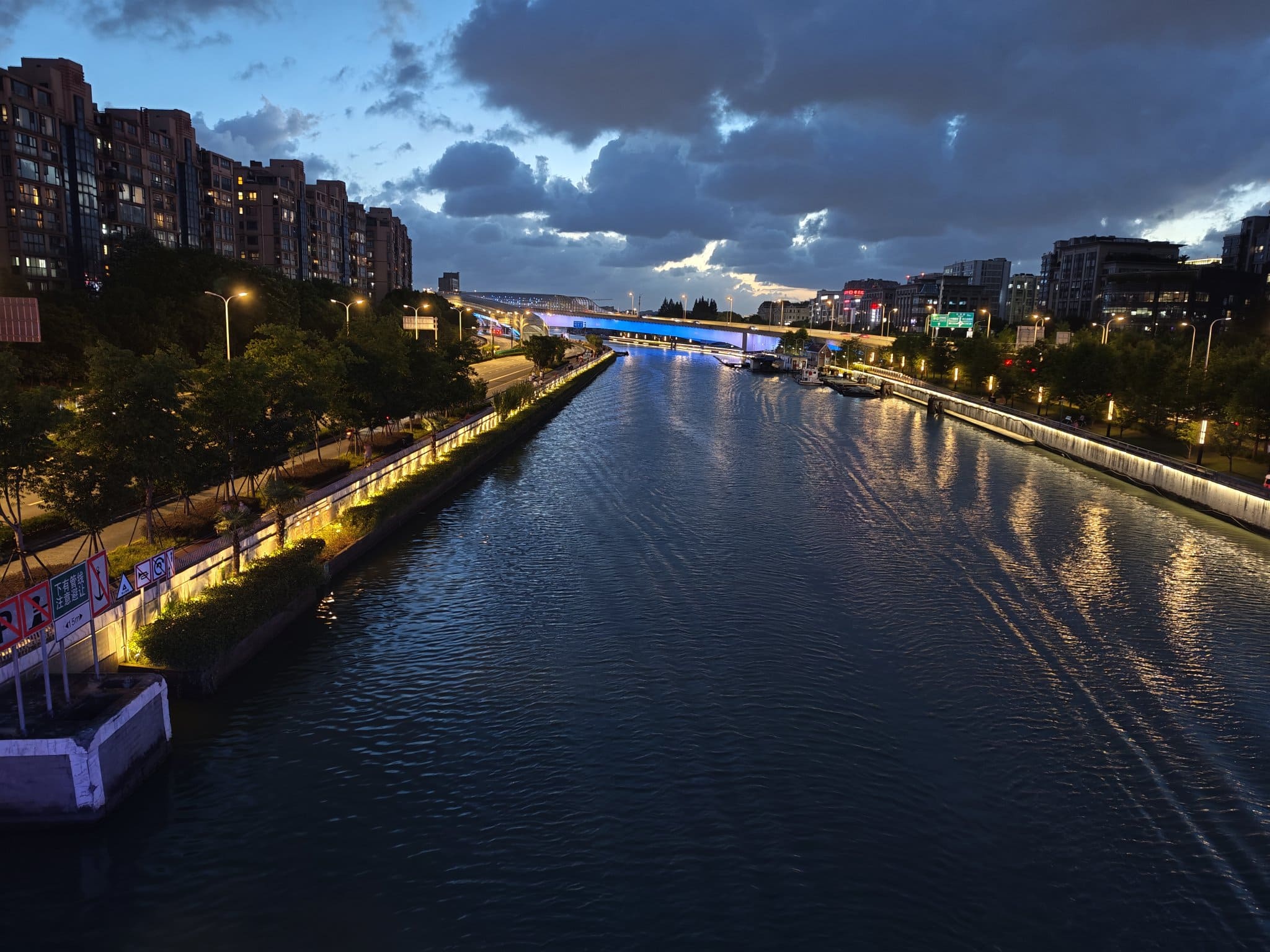 inscription c26ce060f06af99c3e491d6d8595df18785ed1dbad0f17ba314237bec16cf998i0